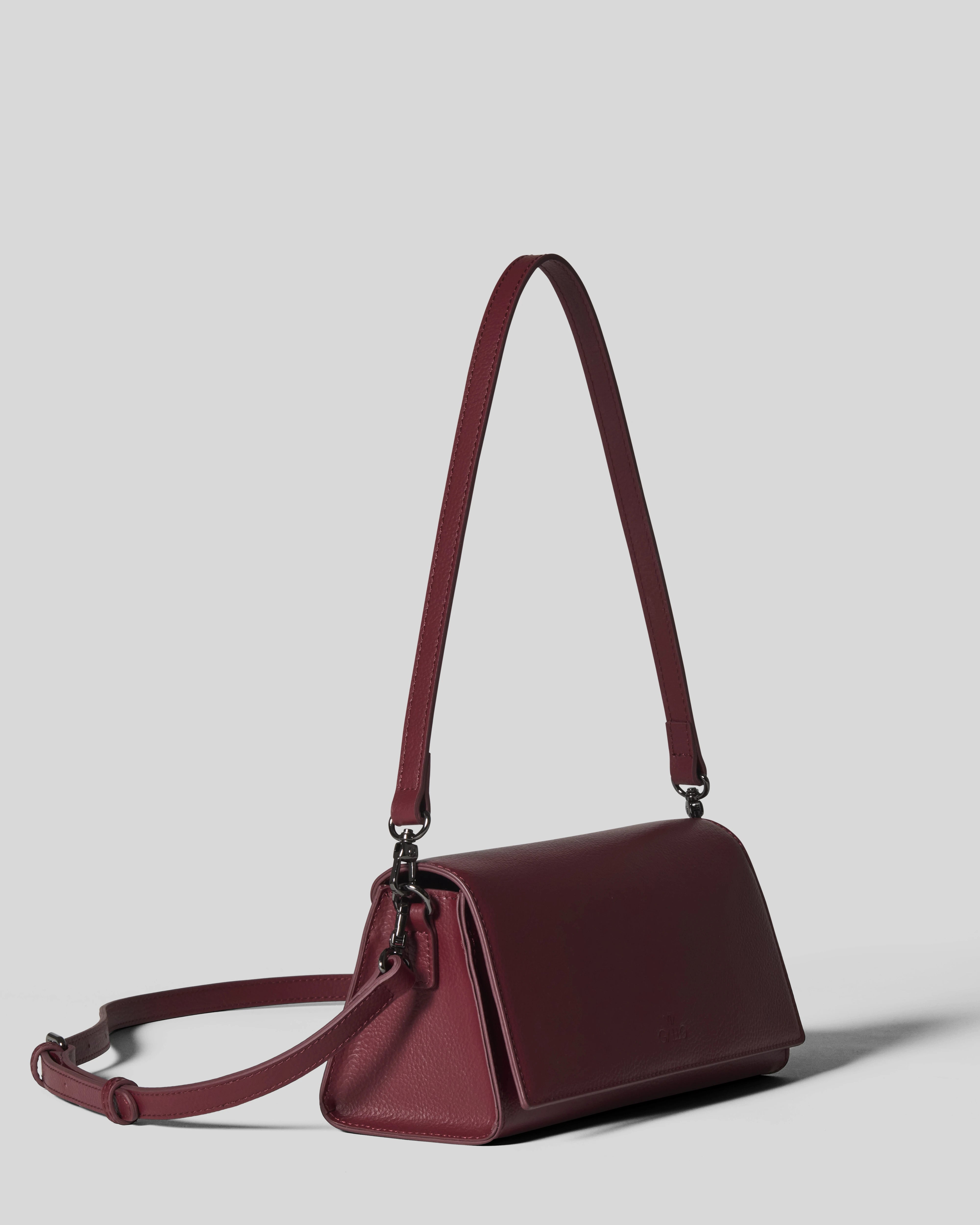 Andretta Plant-Based Convertible Clutch | Bordeaux